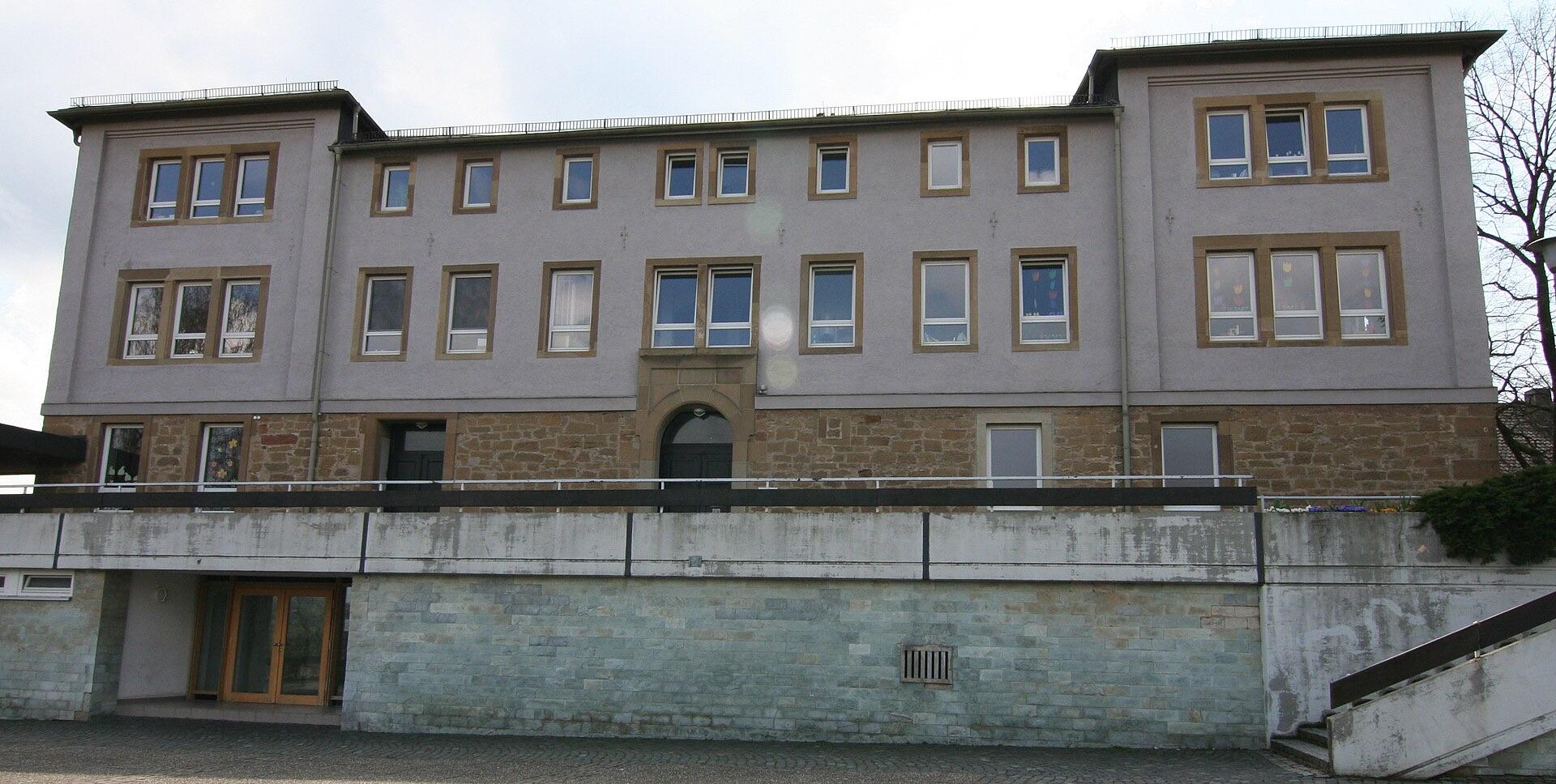 Bandhaus am Grasigen Hag in Weinsberg, Treffpunktumfeld mehrerer Führungen